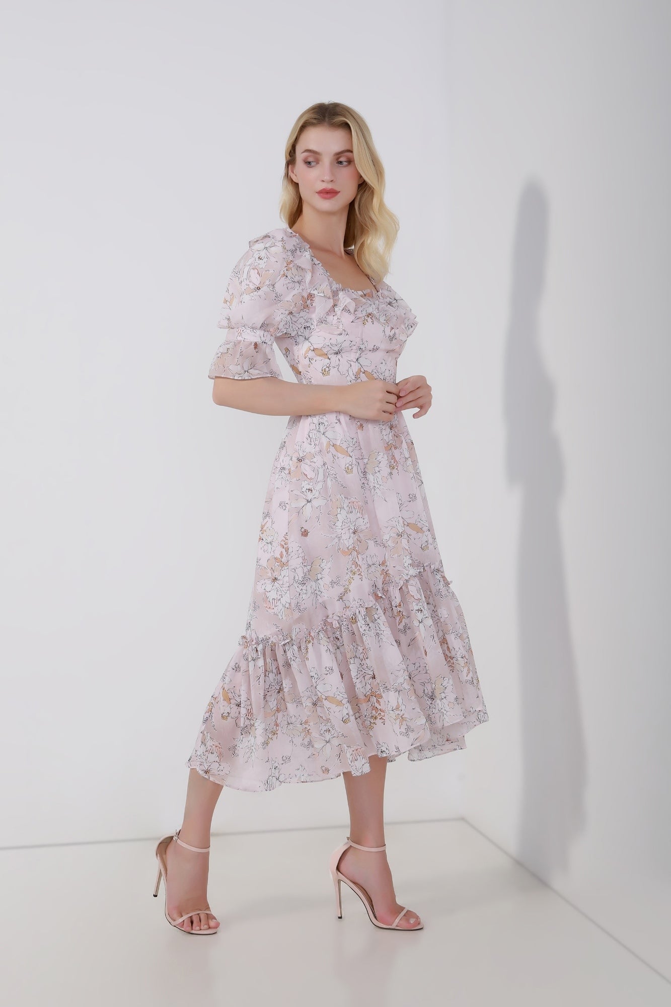Swuare Neckline Floral Top - Femi9 EG