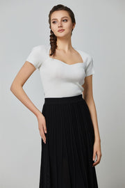 Sweet Heart Neck Pullover - Femi9 EG