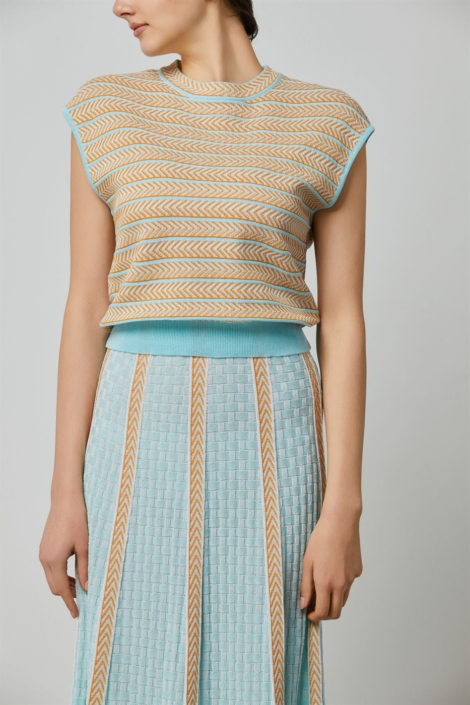 Stripe Knitted Top - Femi9 EG