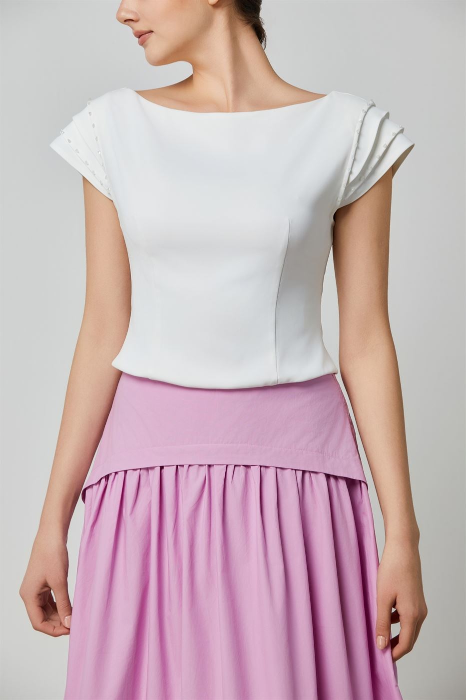 Fitted Off White Top - Femi9 EG