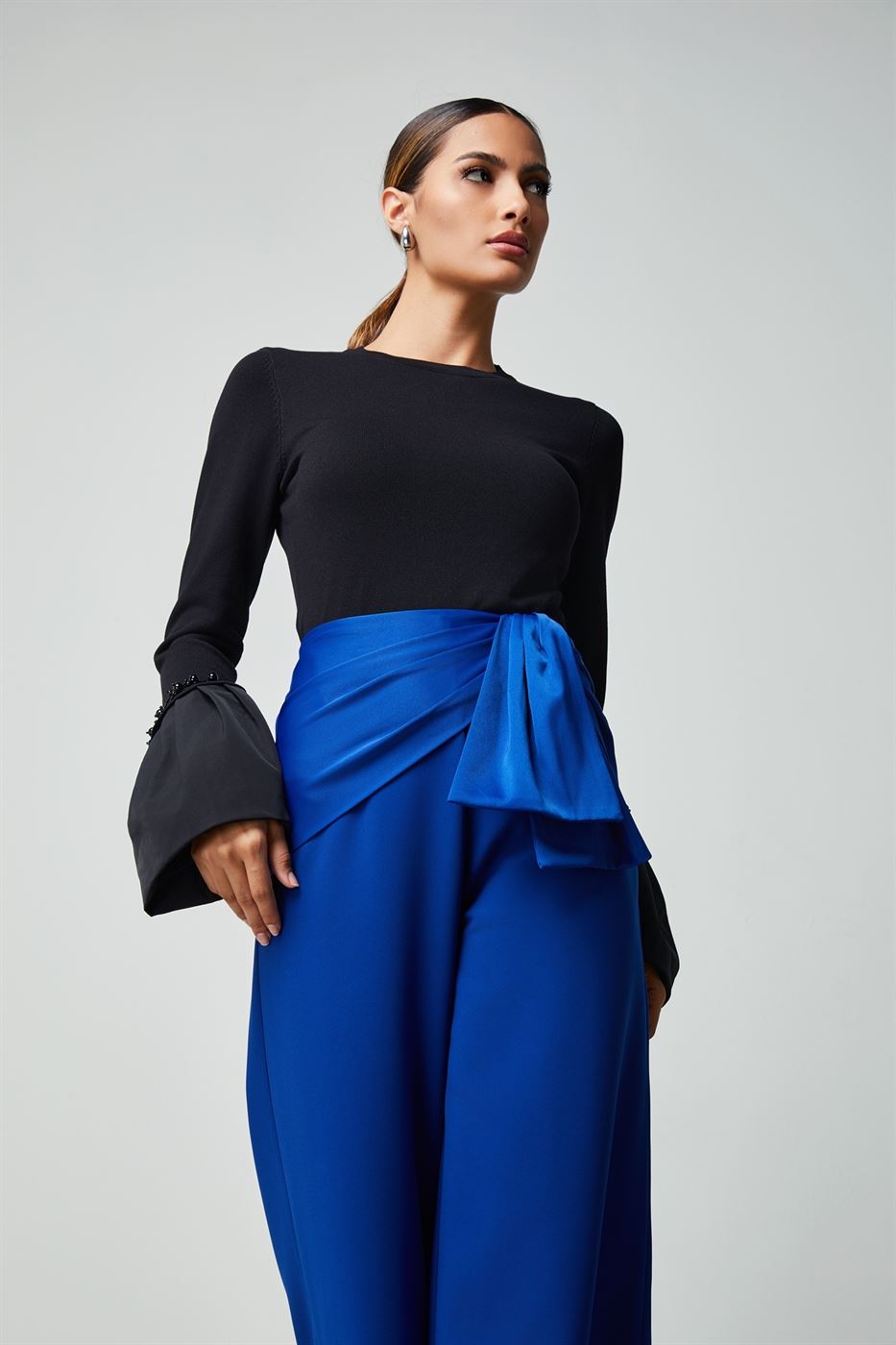 Ruffled Cuffs Pullover - Femi9 EG