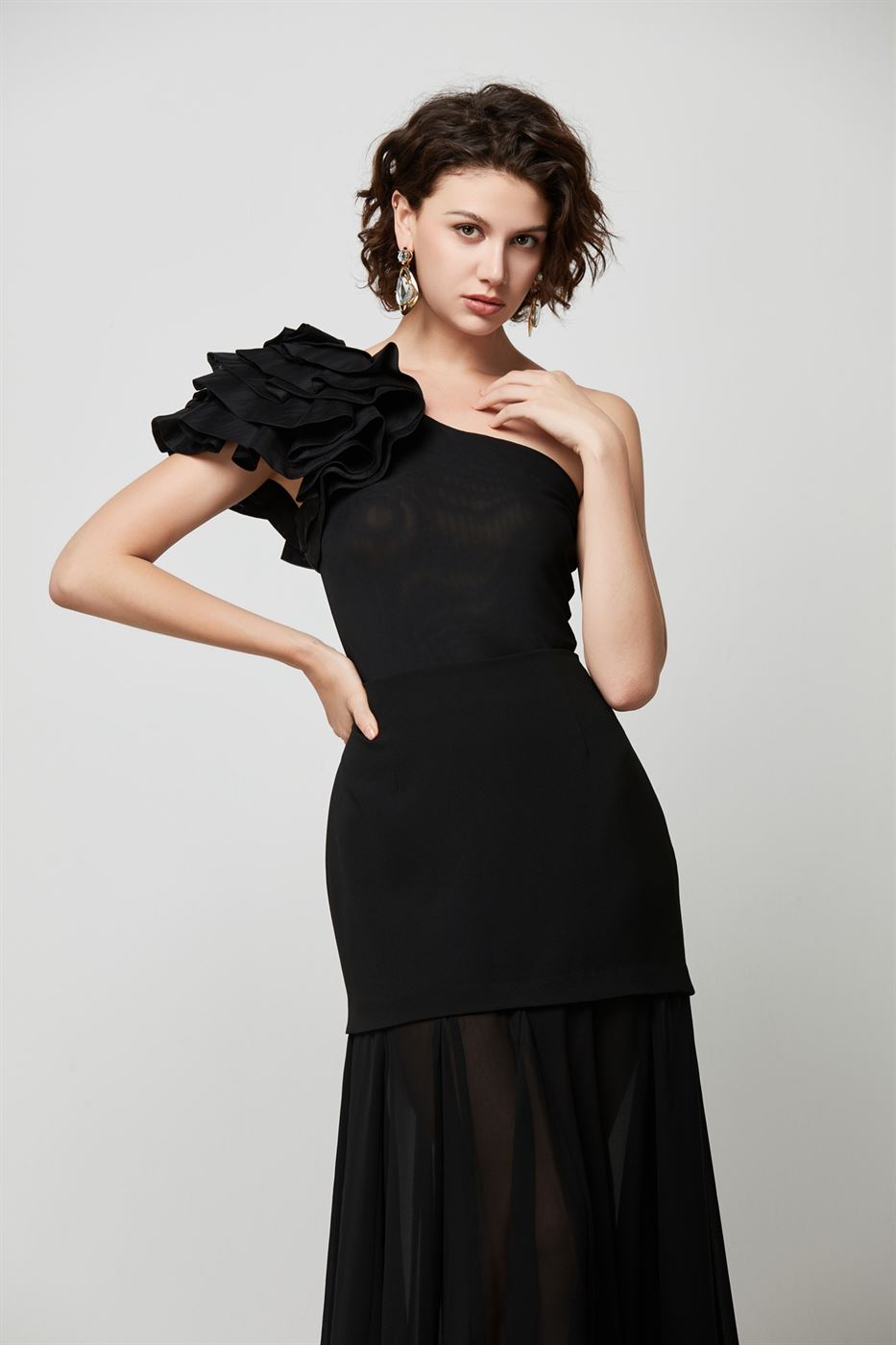 Bold Ruffled Shoulder Top - Femi9 EG