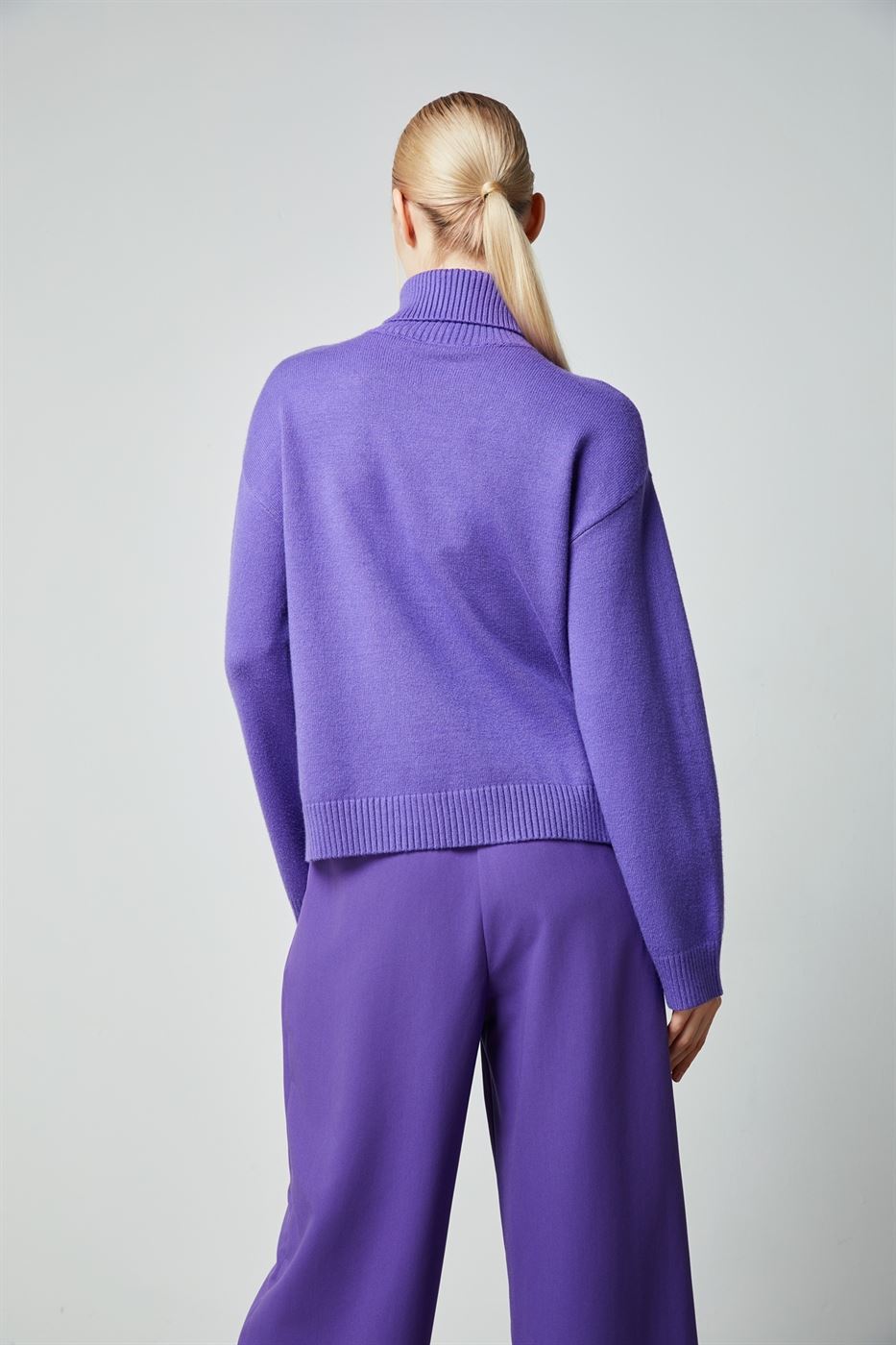 Turtleneck Loose Pullover - Femi9 EG