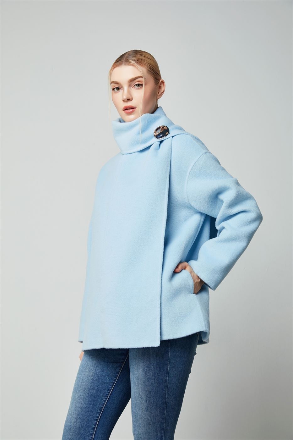 Brooch Detail Coat - Femi9 EG