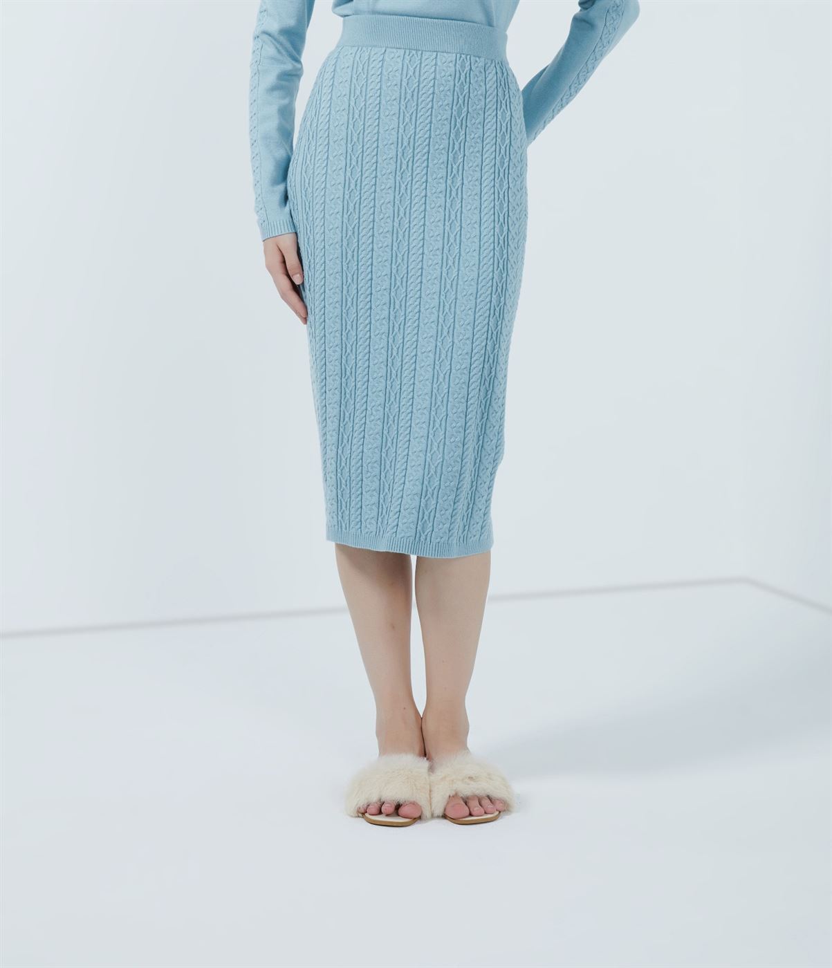 Cable Knitted  Pencil Skirt - Femi9 EG