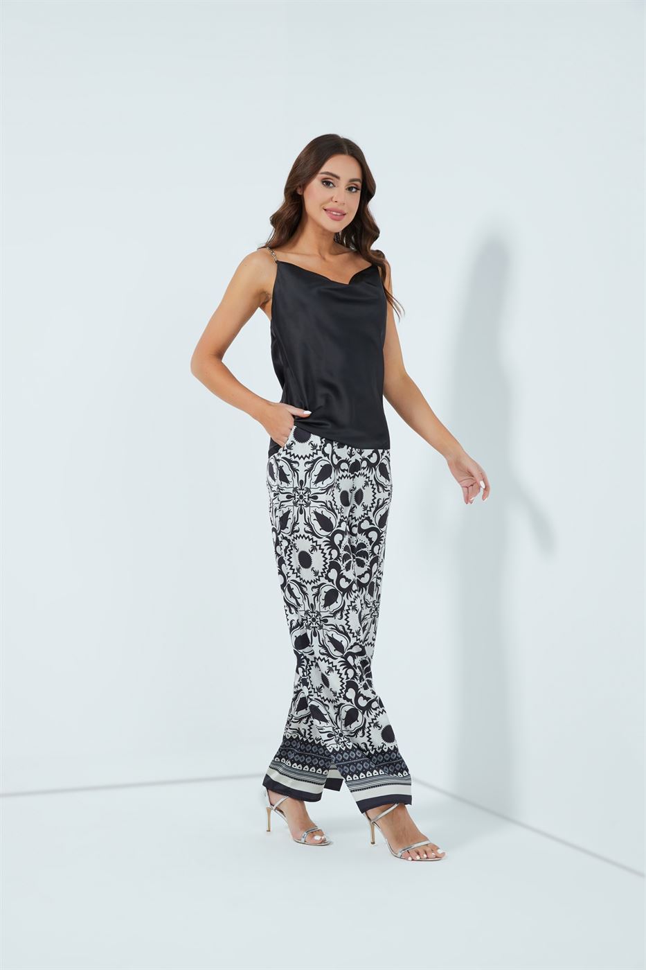Sleeveless Top - Femi9 EG