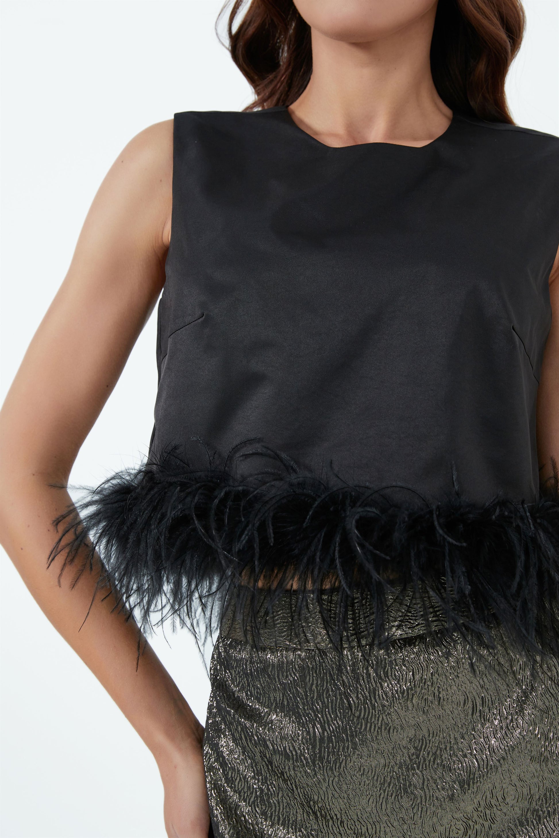 Crop Top With Feather - Femi9 EG