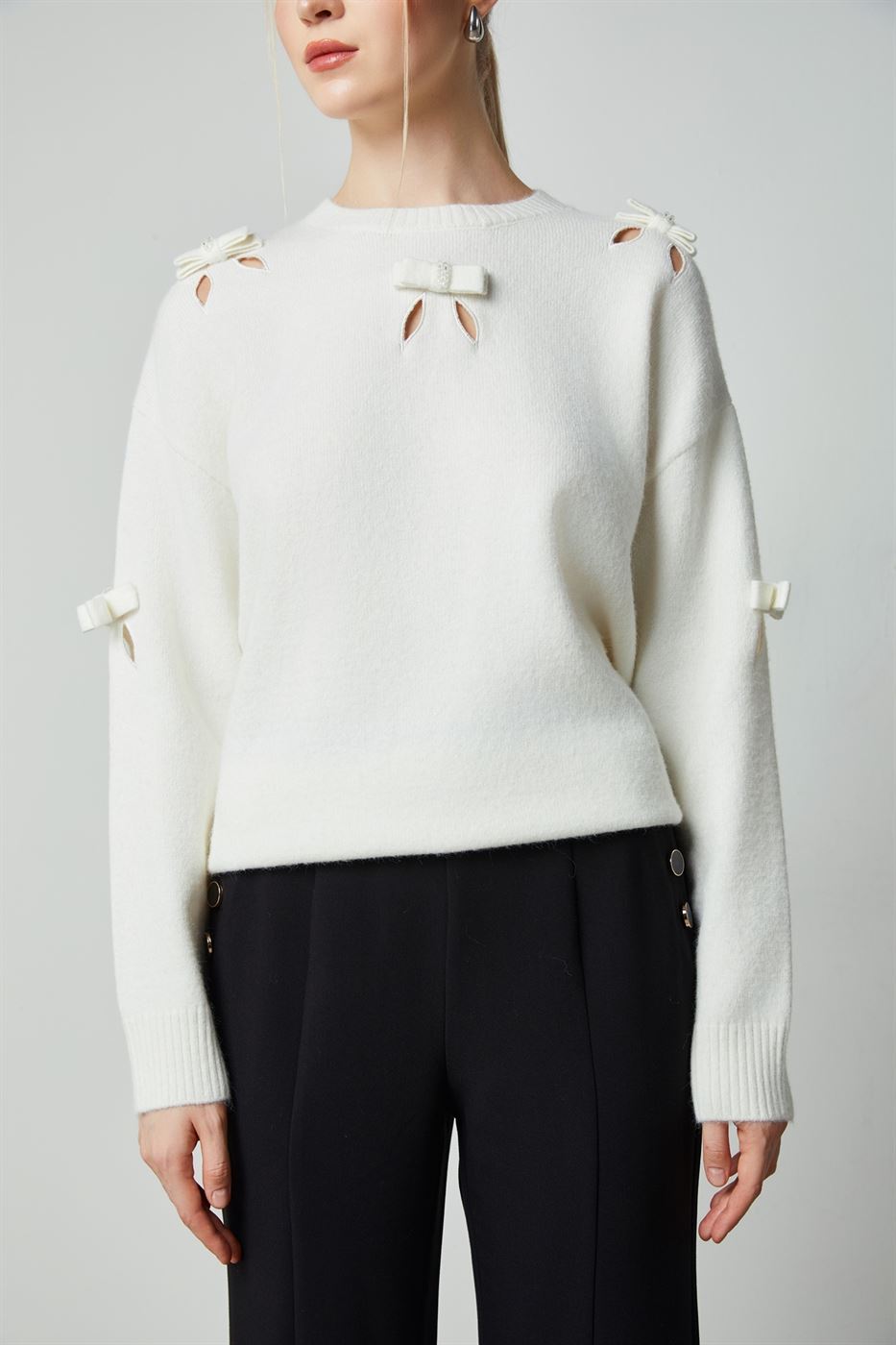 Bow Details Pullover - Femi9 EG