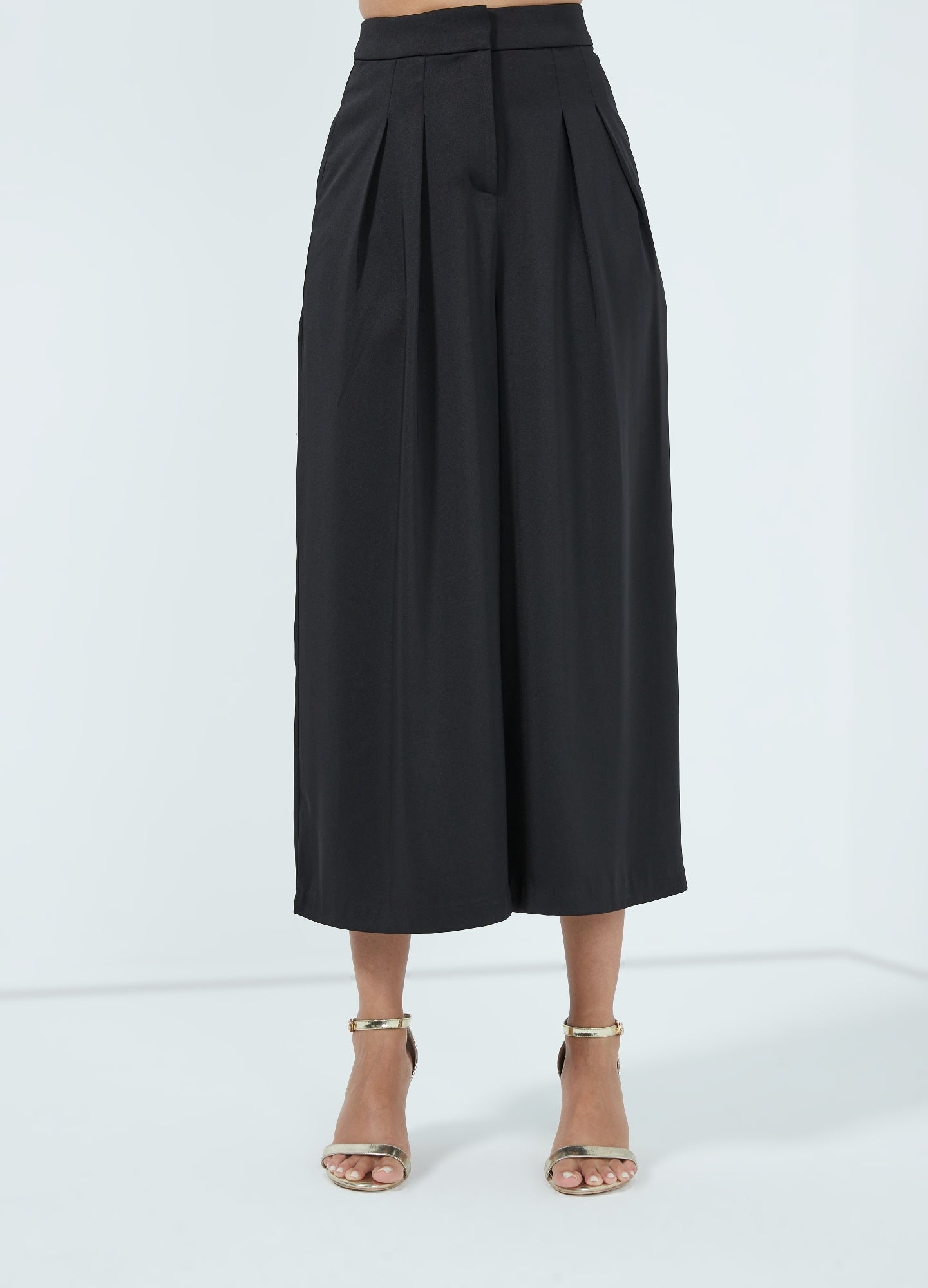 Cropped Pants With Folds - Femi9 EG