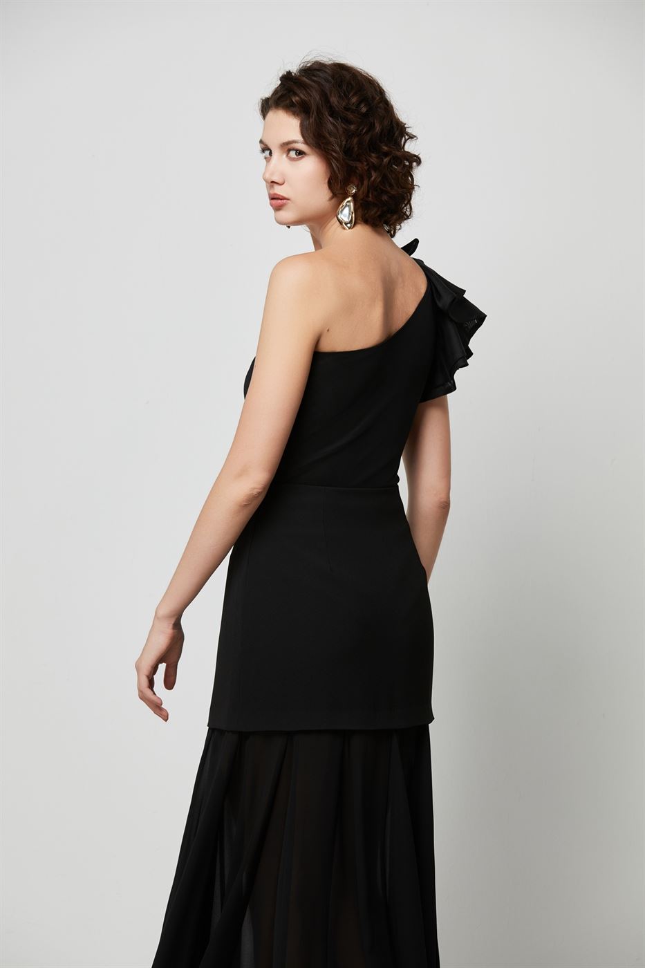 Bold Ruffled Shoulder Top - Femi9 EG