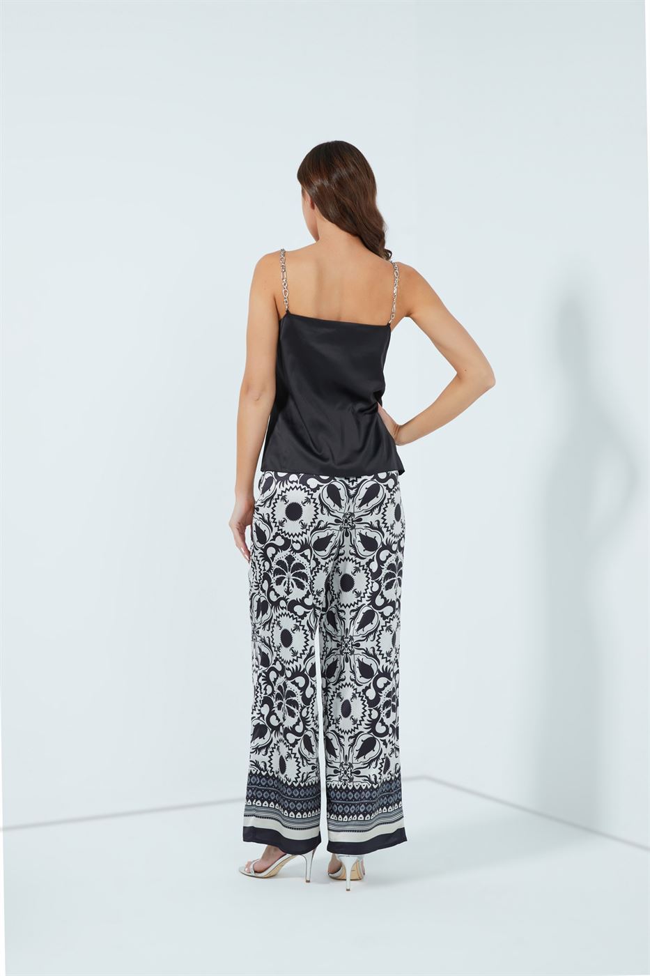 Sleeveless Top - Femi9 EG