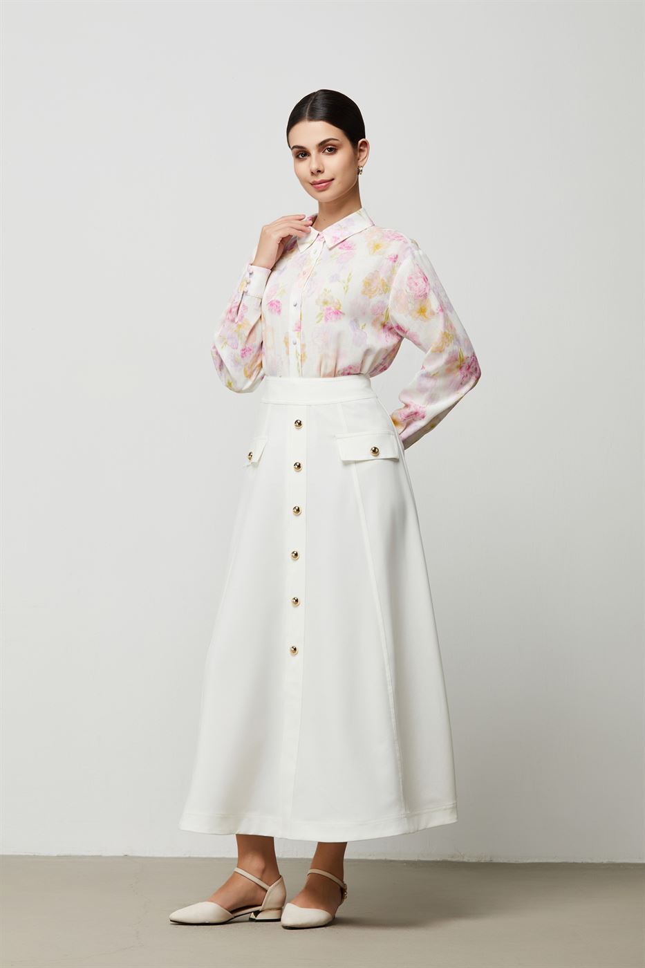 Buttoned Off-White Crepe Skirt - Femi9 EG