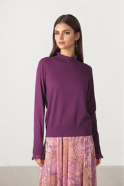 Knit Pullover with Ruffle Collar
