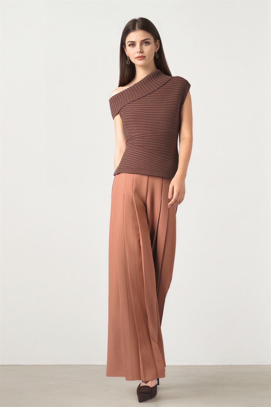 High Waisted Pleated Pants