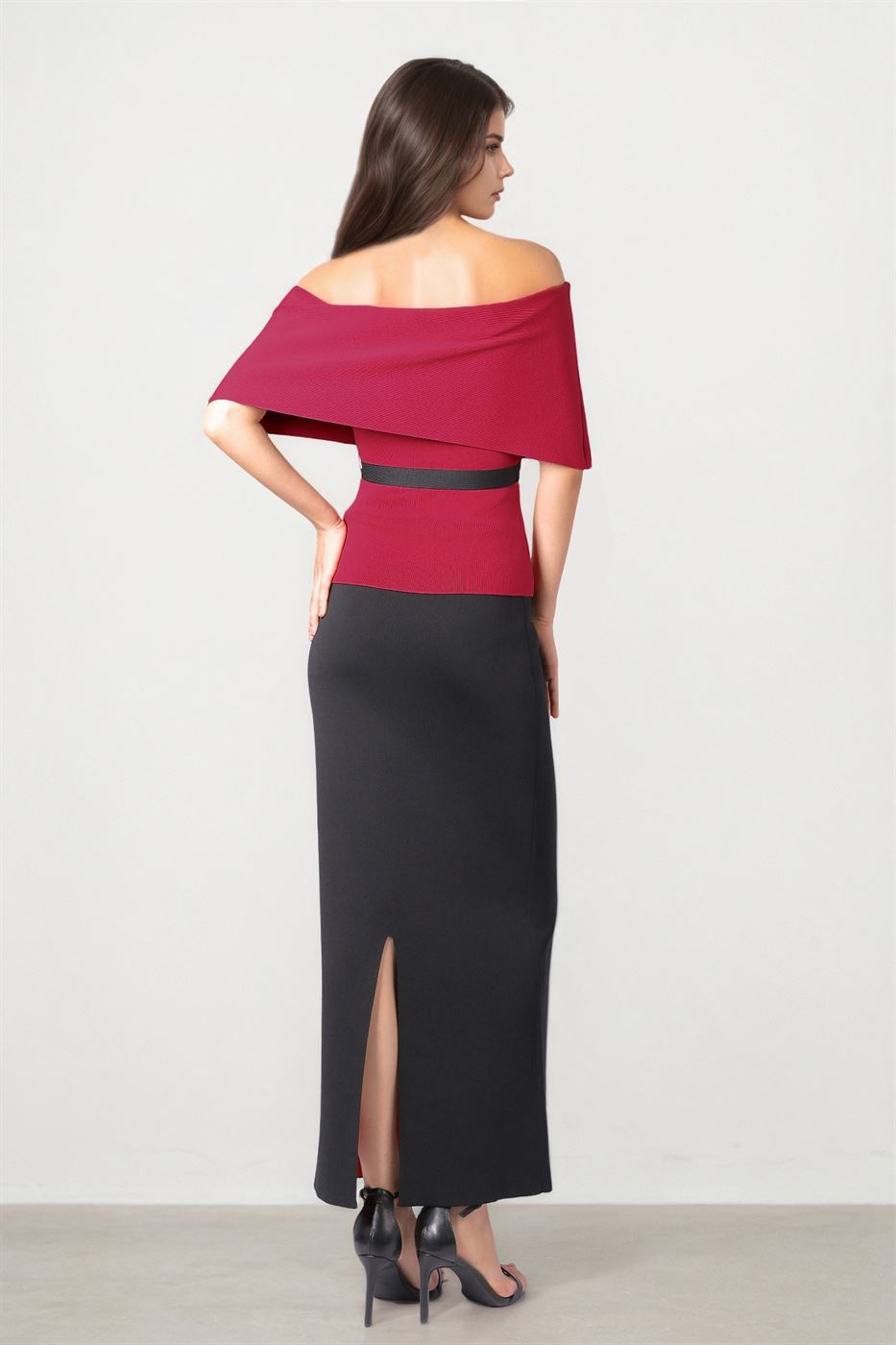 OFF SHOULDER BELTED TOP