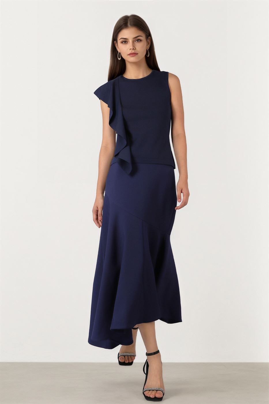 ASYMMETRIC HEM SKIRT