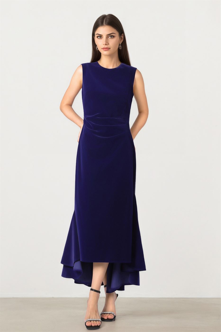 SLEEVELESS VELVET DRESS