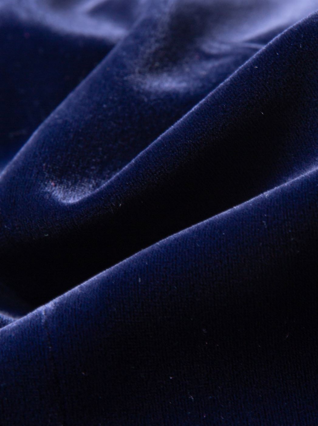 HIGH NECK VELVET TOP