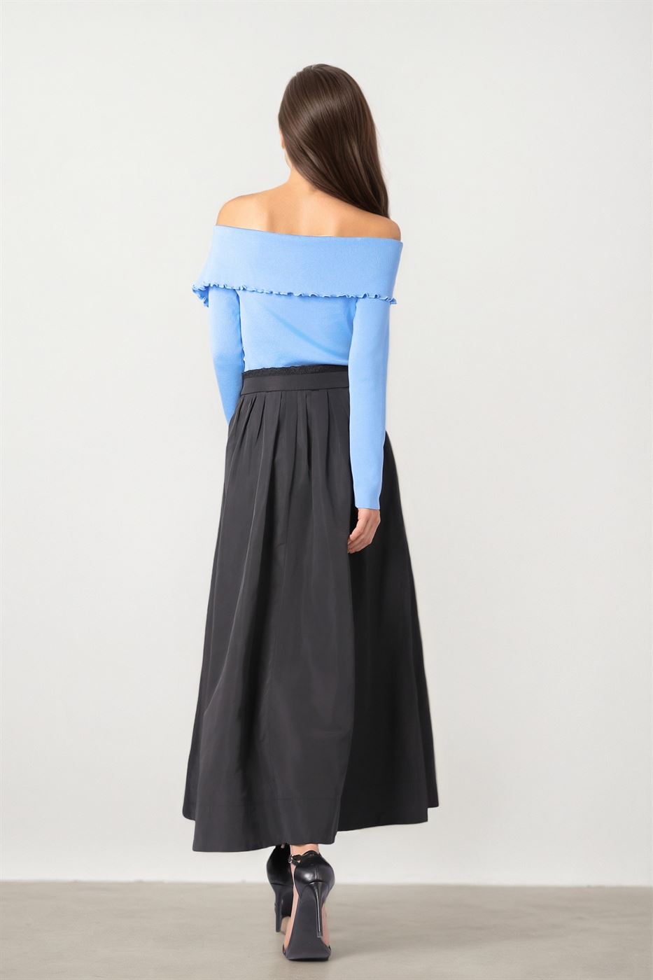 Taffeta Skirt with Lace-Trimmed Waist