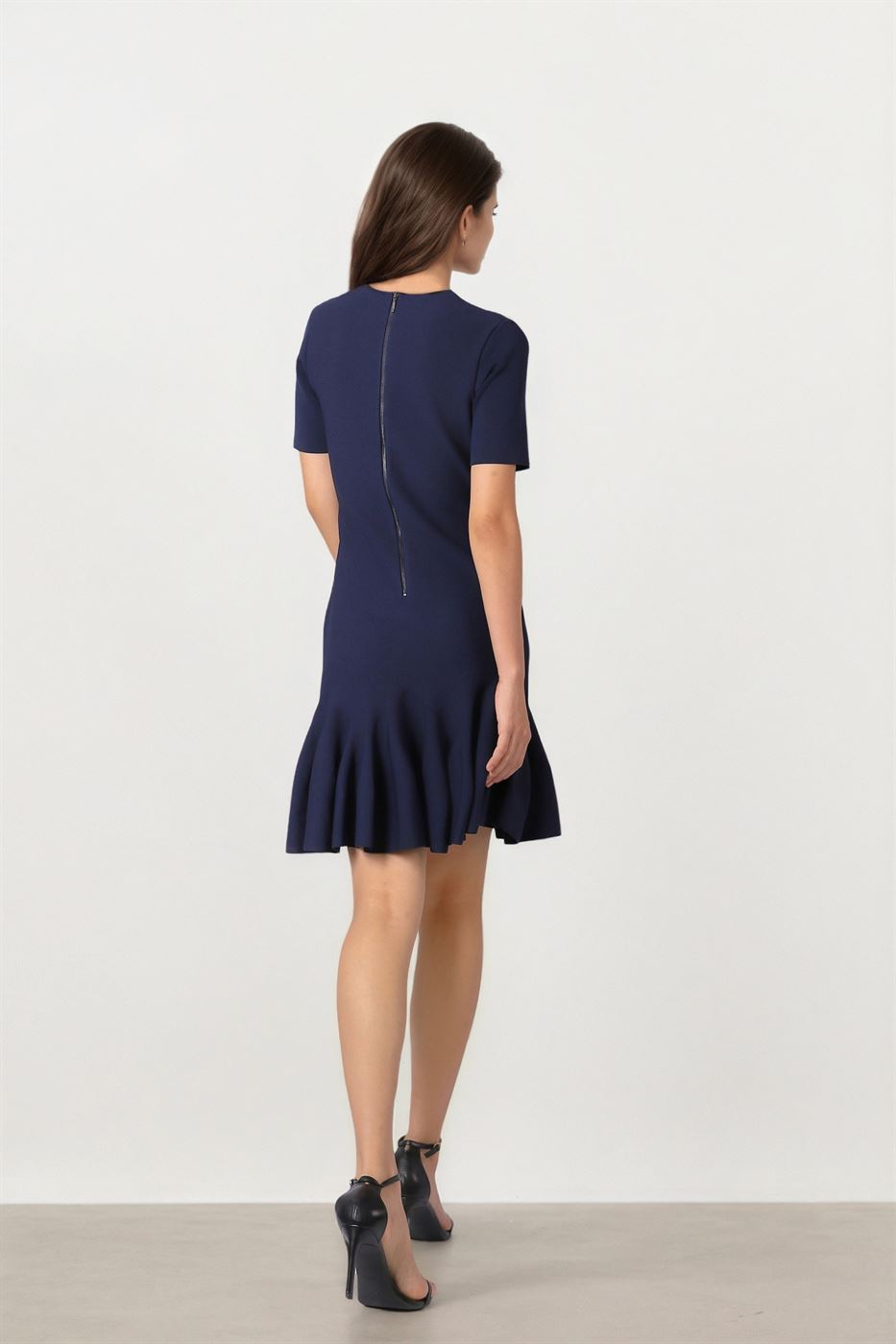 RUFFLE HEM KNITTED DRESS