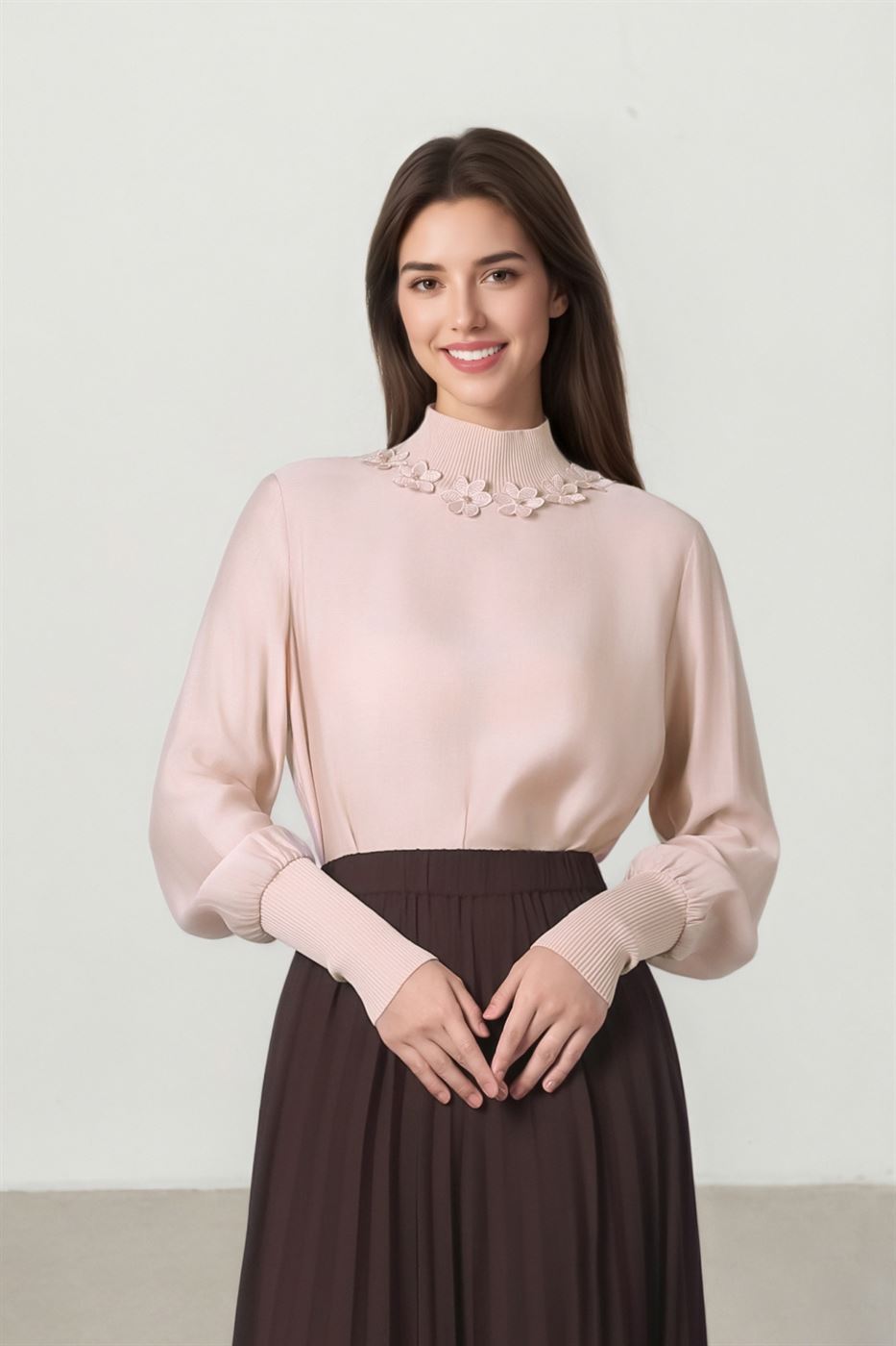 Blooml Neck Top - Femi9 EG