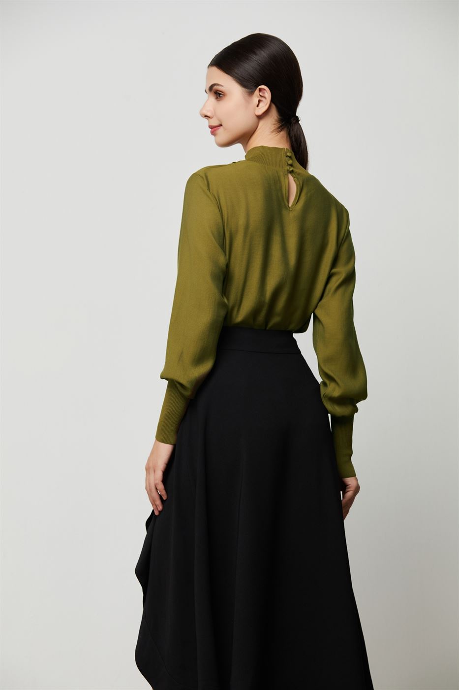 Blooml Neck Top - Femi9 EG