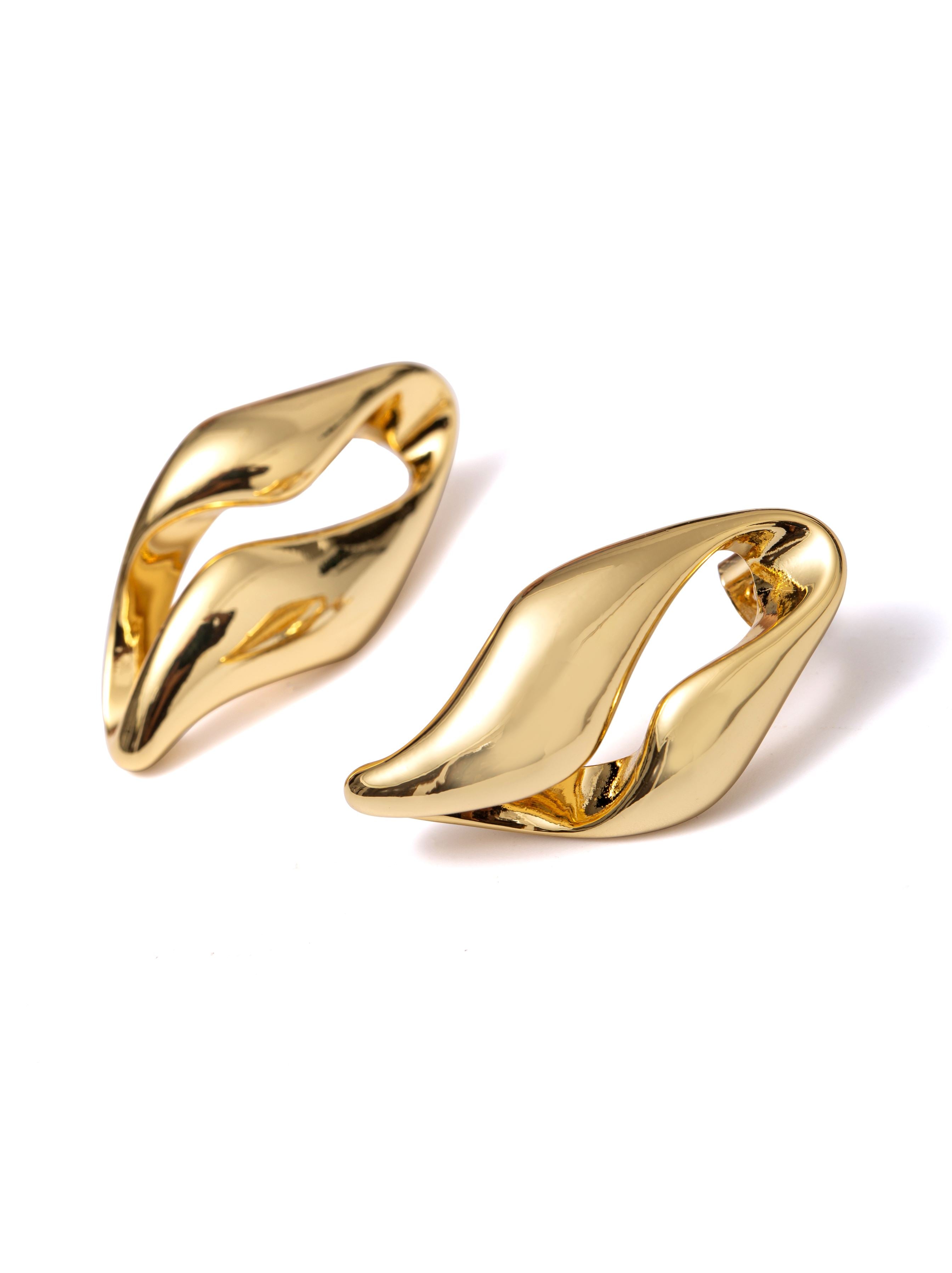 Curved Gold Drops