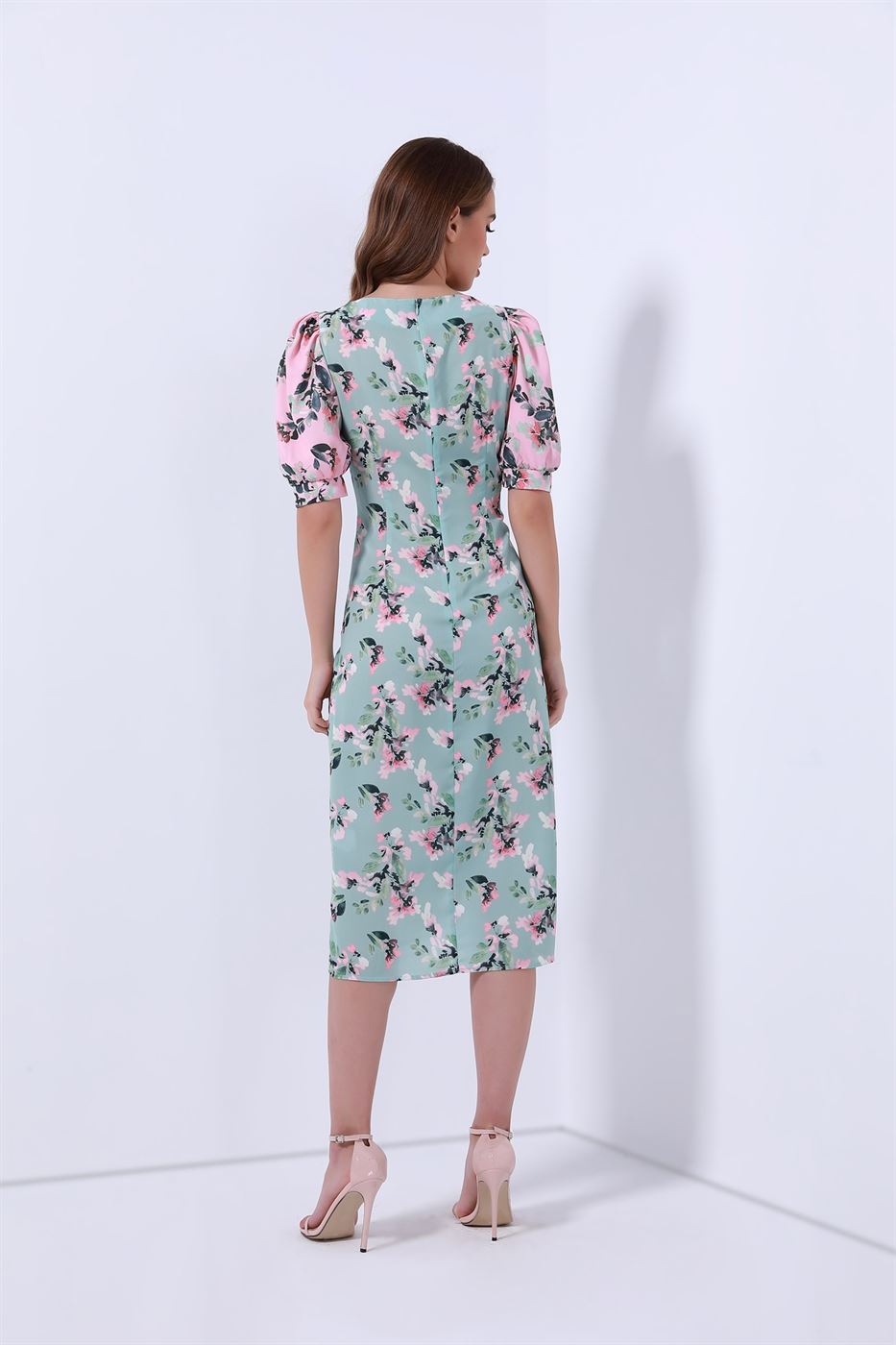 Printed Dress With Deep V Neck - Femi9 EG