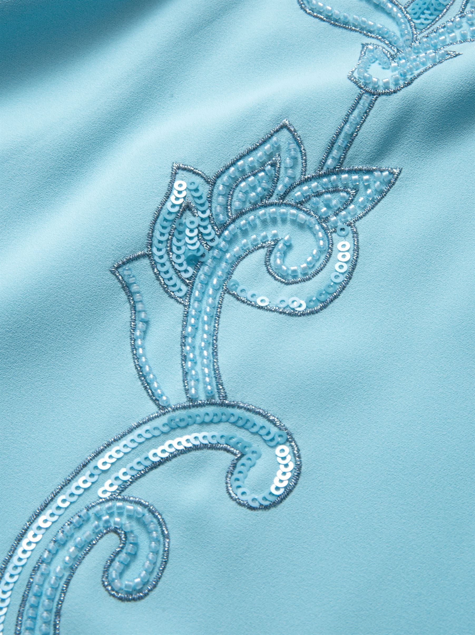 Cutout Embroidered Kaftan