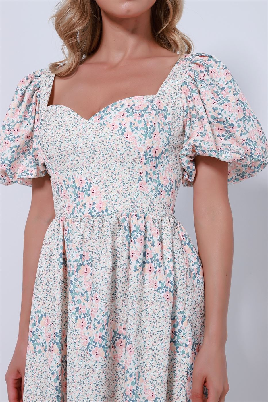 Dress With Ruffle Hemming - Femi9 EG