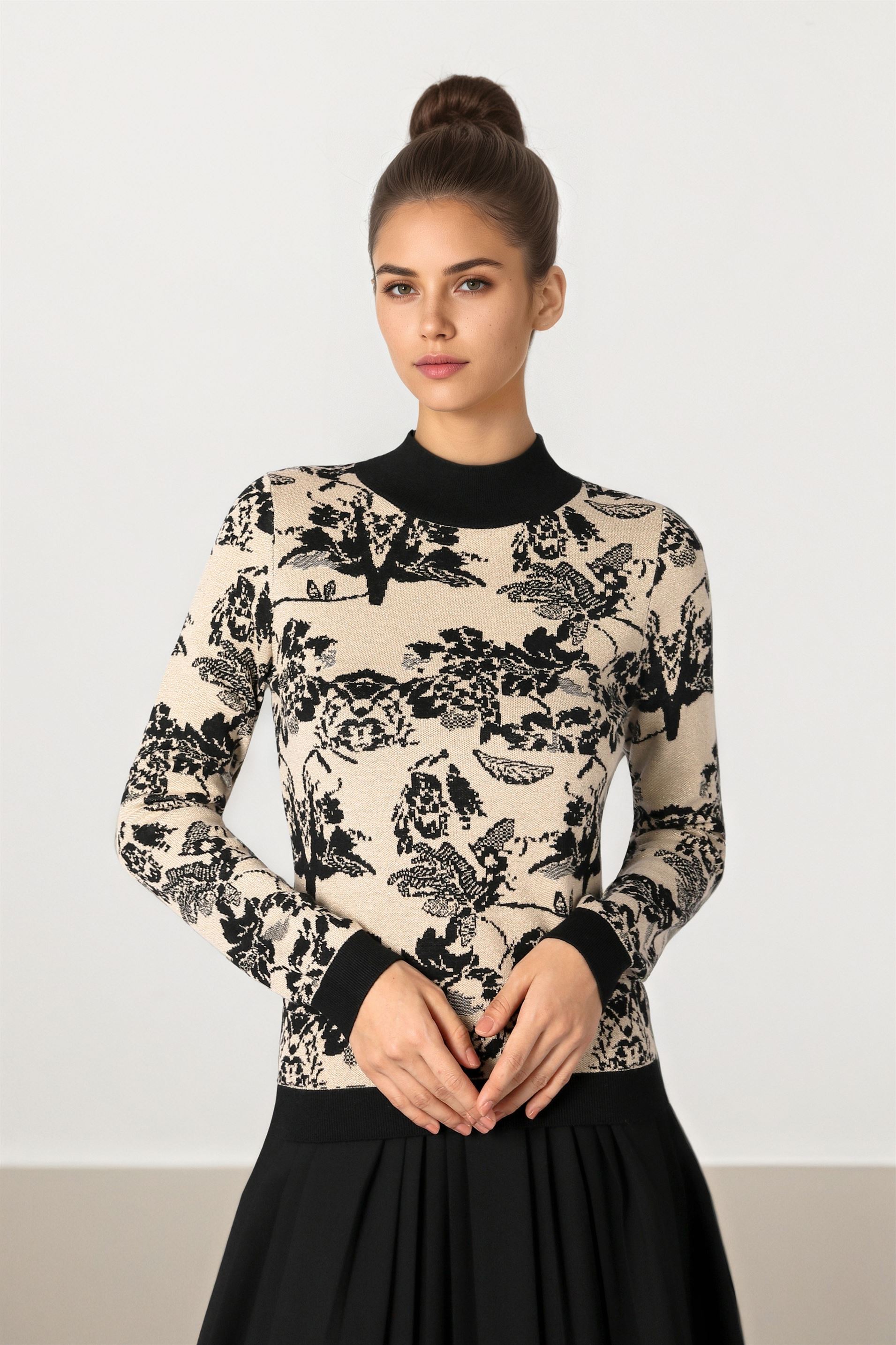 Printed Gold & Black  Pullover