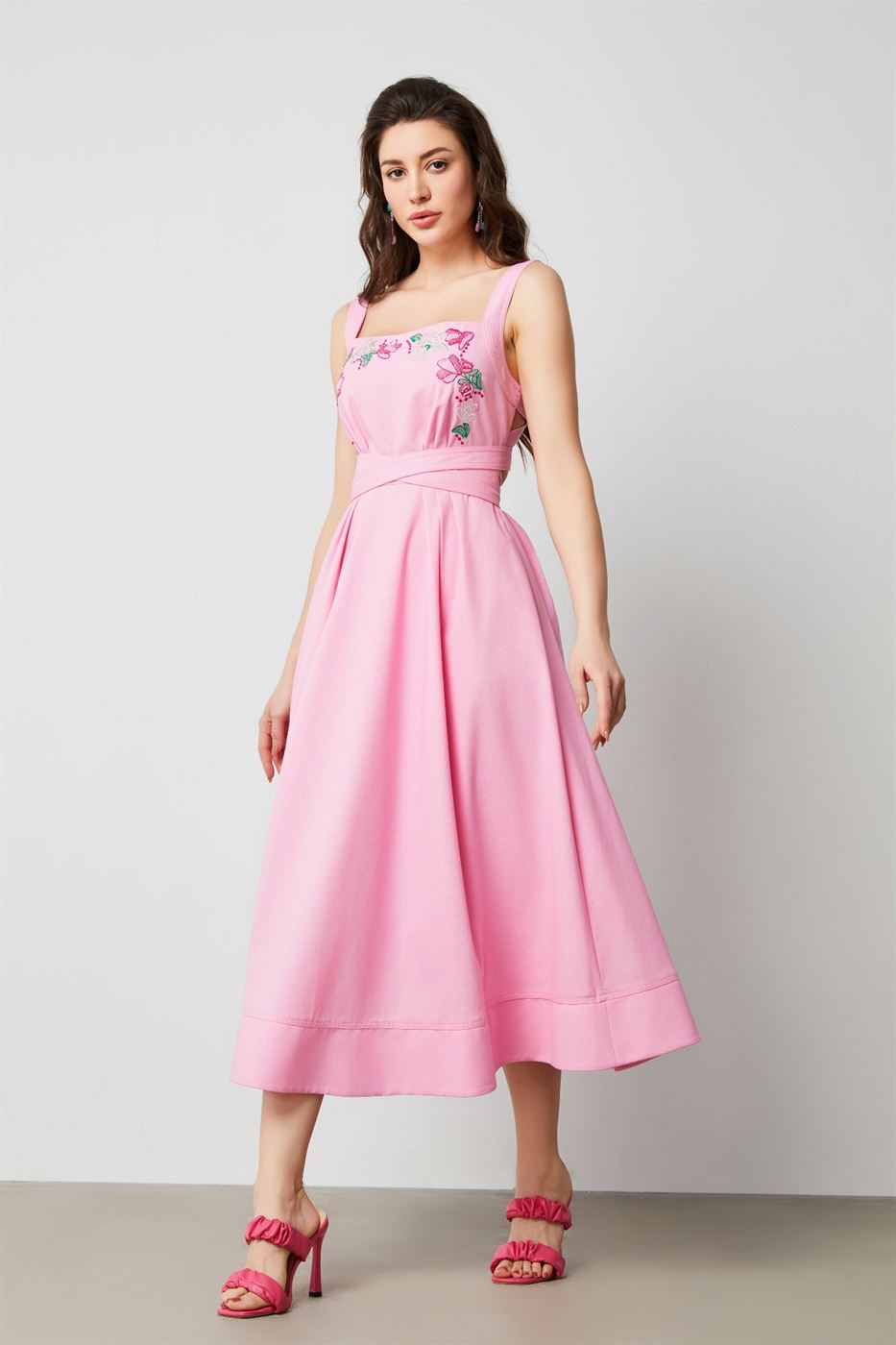 Floral Embroidery Dress - Femi9 EG