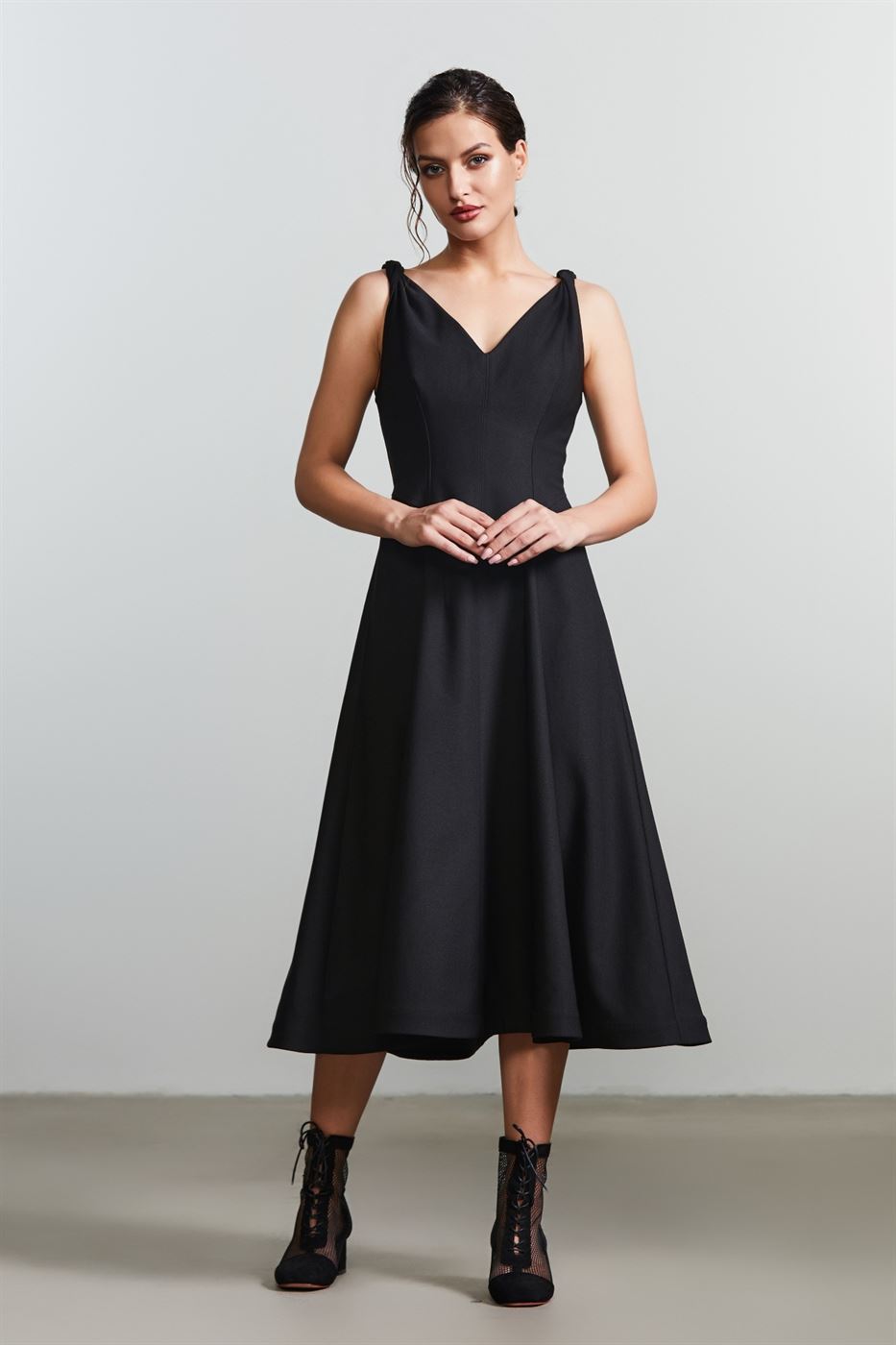 Twisted Details Dress - Femi9 EG