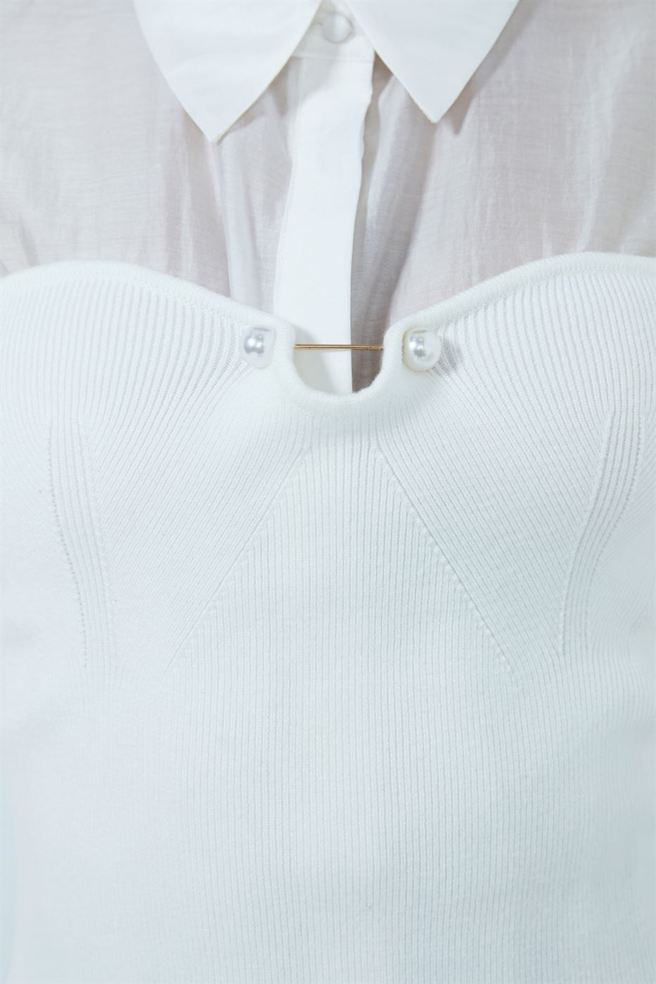 Pearl Brooch Top - Femi9 EG