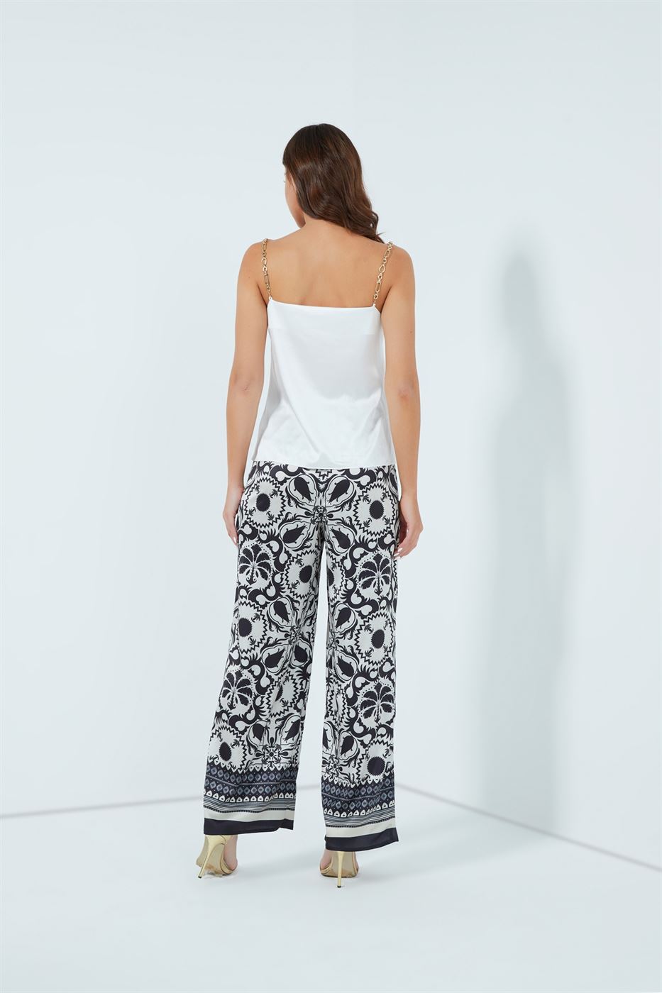 Sleeveless Top - Femi9 EG