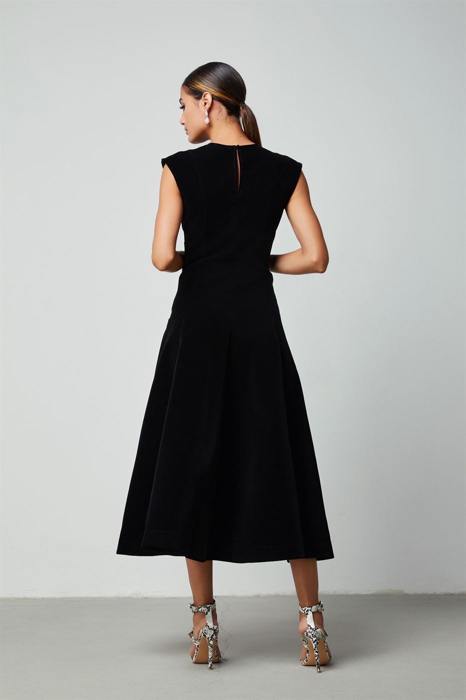 A-Line Velvet Dress - Femi9 EG