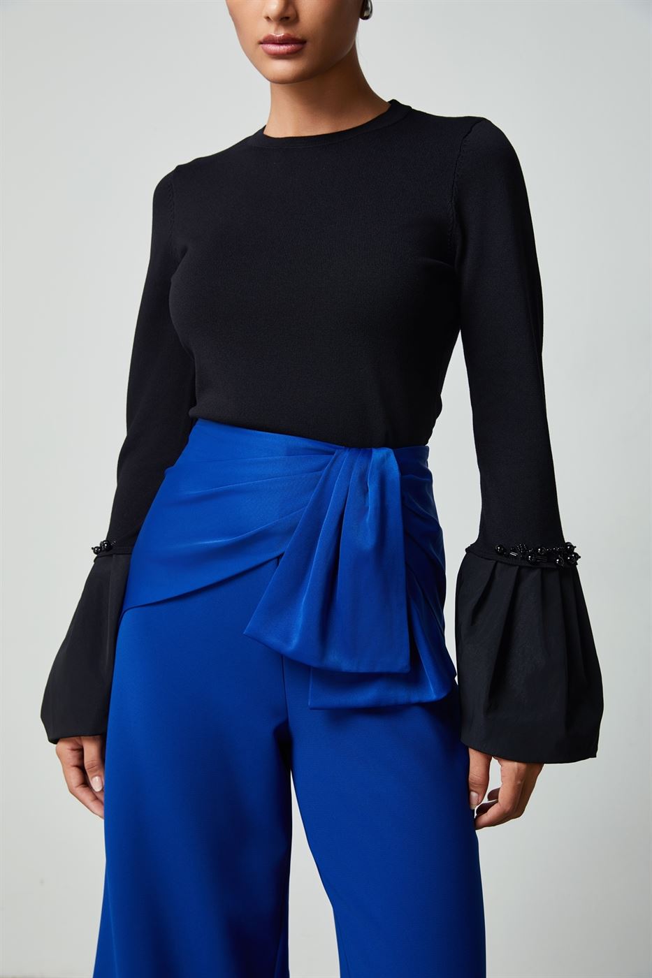 Ruffled Cuffs Pullover - Femi9 EG