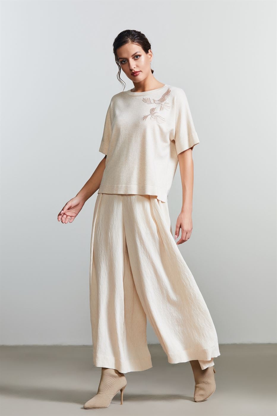 Pleated Detail Culotte Pants - Femi9 EG
