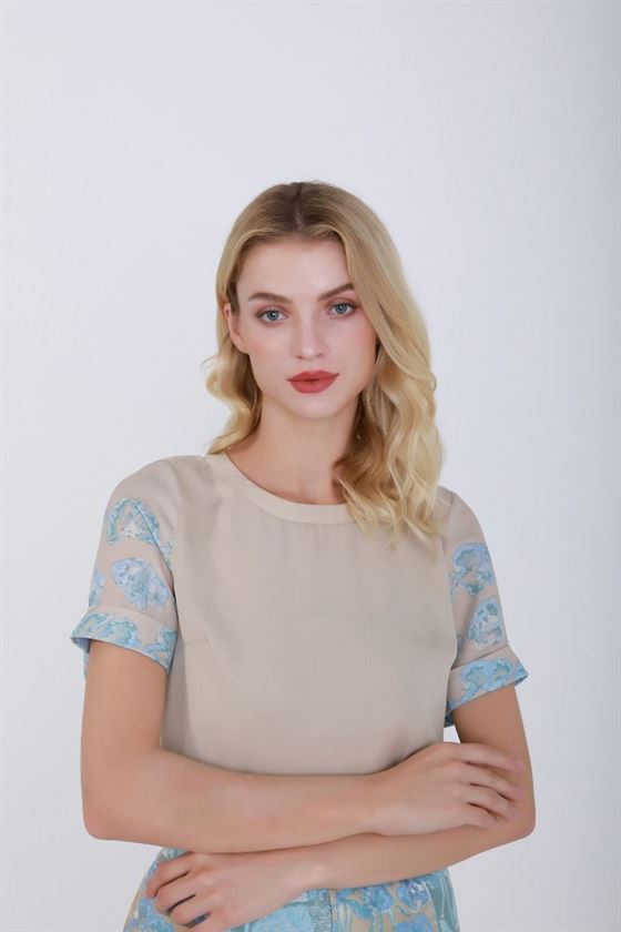 Round Neckline T-Shirt - Femi9 EG